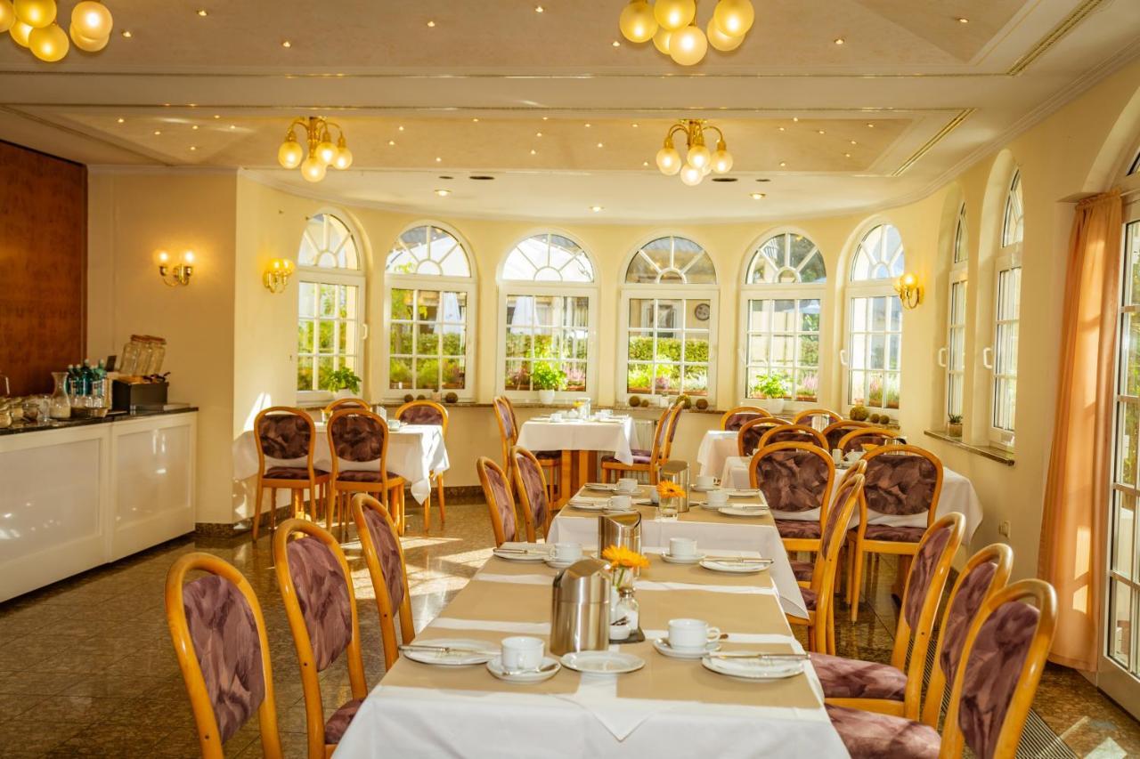 Hotel-Restaurant Zur Krone Loehnberg Luaran gambar
