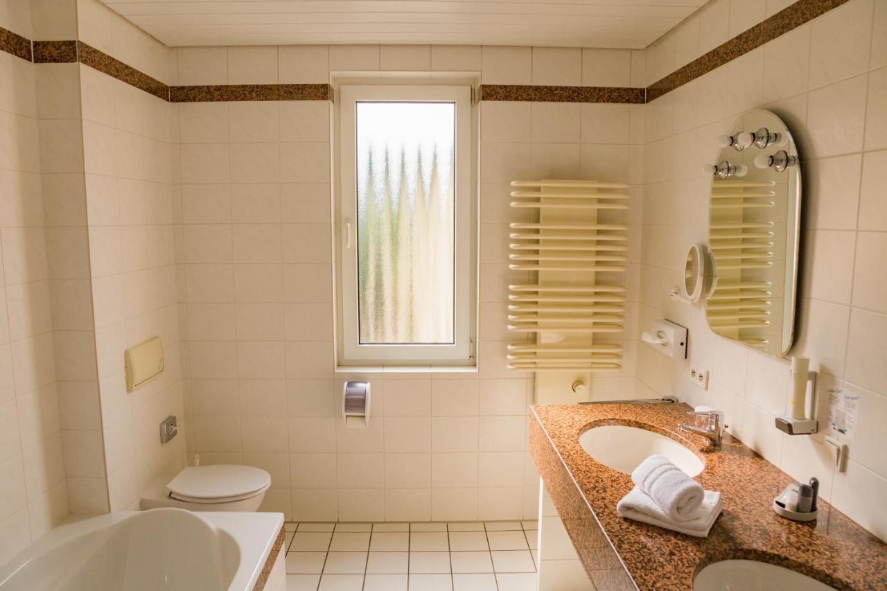 Hotel-Restaurant Zur Krone Loehnberg Luaran gambar
