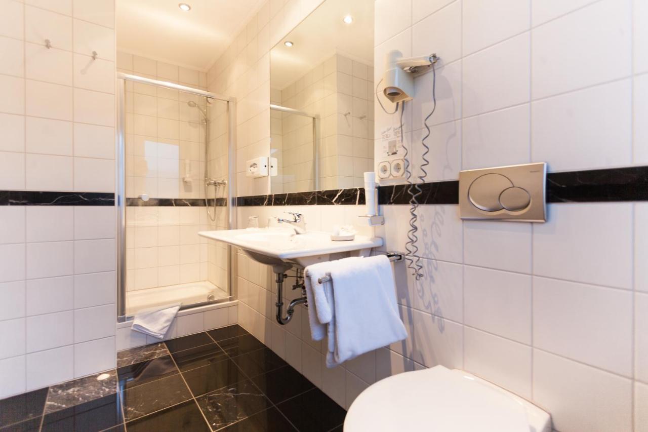 Hotel-Restaurant Zur Krone Loehnberg Bilik gambar