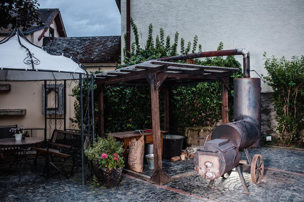 Hotel-Restaurant Zur Krone Loehnberg Luaran gambar