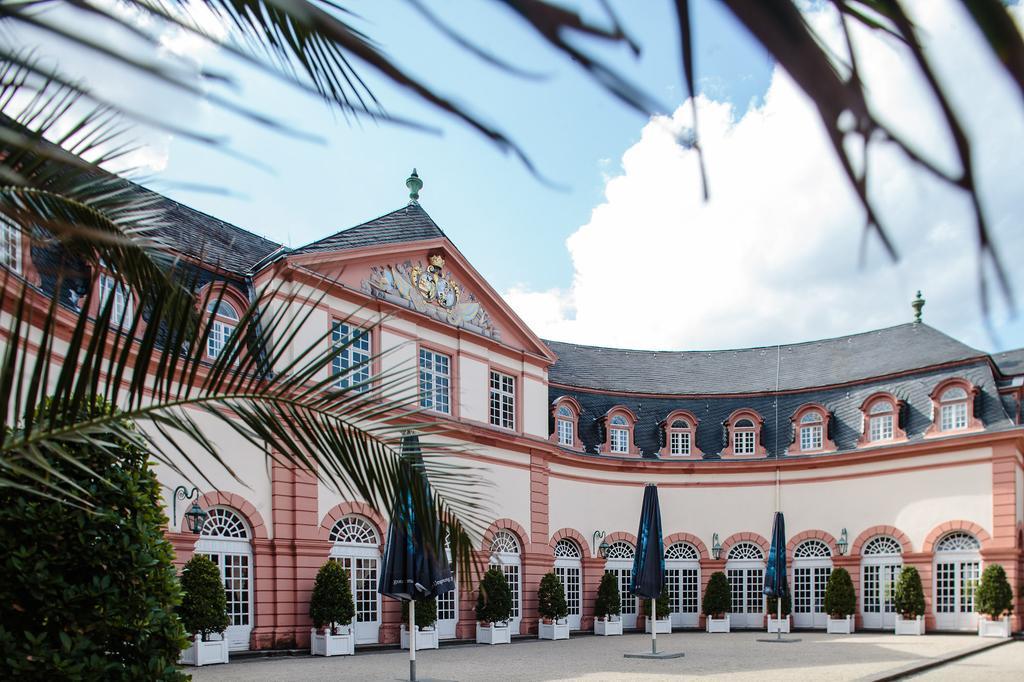 Hotel-Restaurant Zur Krone Loehnberg Luaran gambar