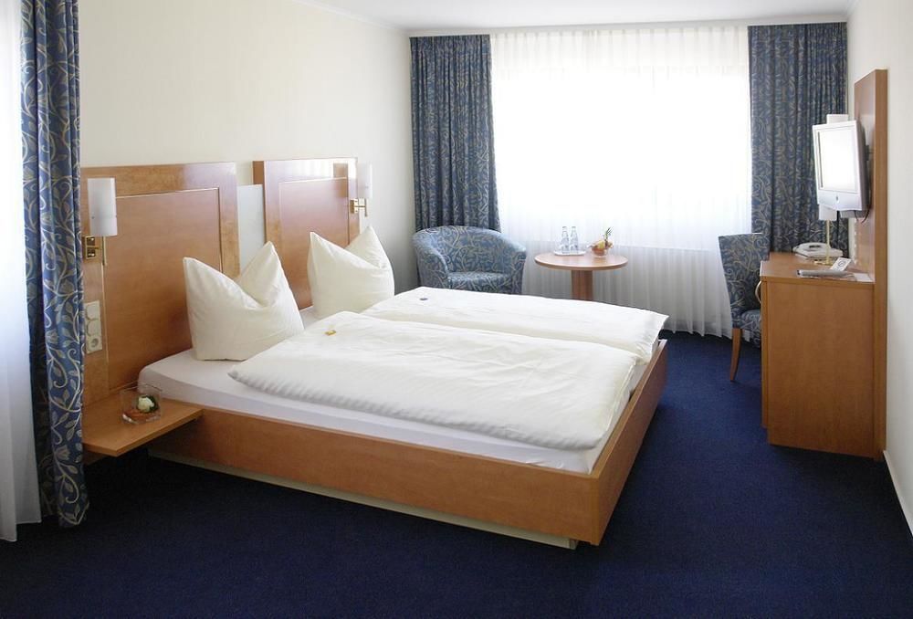 Hotel-Restaurant Zur Krone Loehnberg Bilik gambar