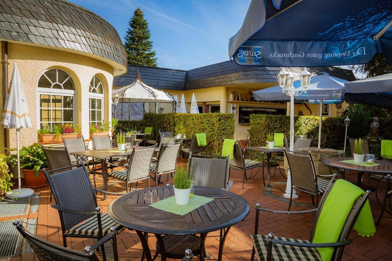 Hotel-Restaurant Zur Krone Loehnberg Luaran gambar