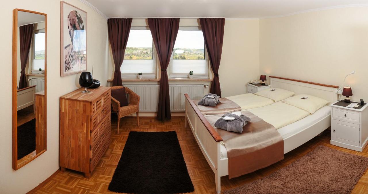 Hotel-Restaurant Zur Krone Loehnberg Luaran gambar
